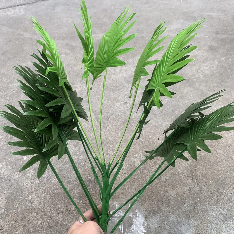 Искусственное пластиковое пальмовое зеленое дерево с 15 листьями искусственное