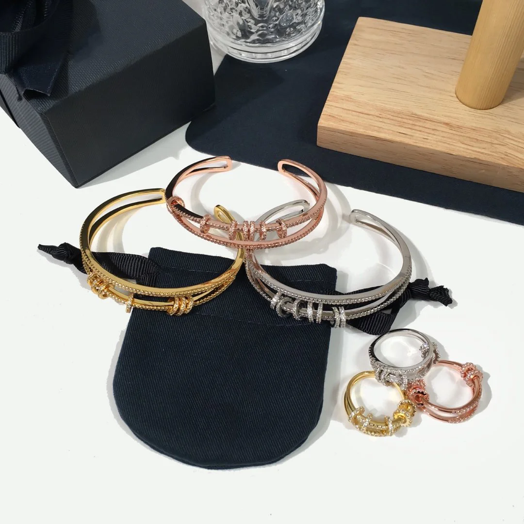 

NEW IN2023 Hot Trend Double Row Flash Diamond Smart Small Ring Bracelet Jewelry Set Customization Exquisite Daily