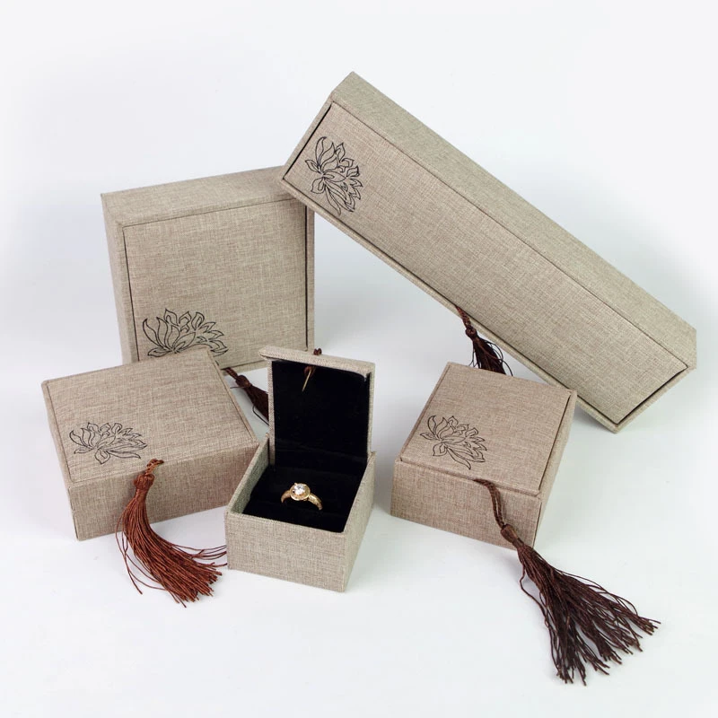 

Linen Jewelry Organizer Storage Gift Box Necklace Earrings Ring Box Paper Jewellry Packaging Container Wedding Gift Jewelry Box