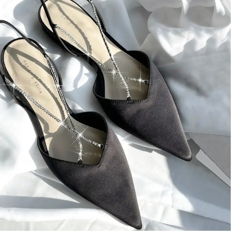 

Женские туфли Новинка 2022 Универсальные женские сандалии с острым носком на плоской подошве с низким каблуком и перекрестным носком