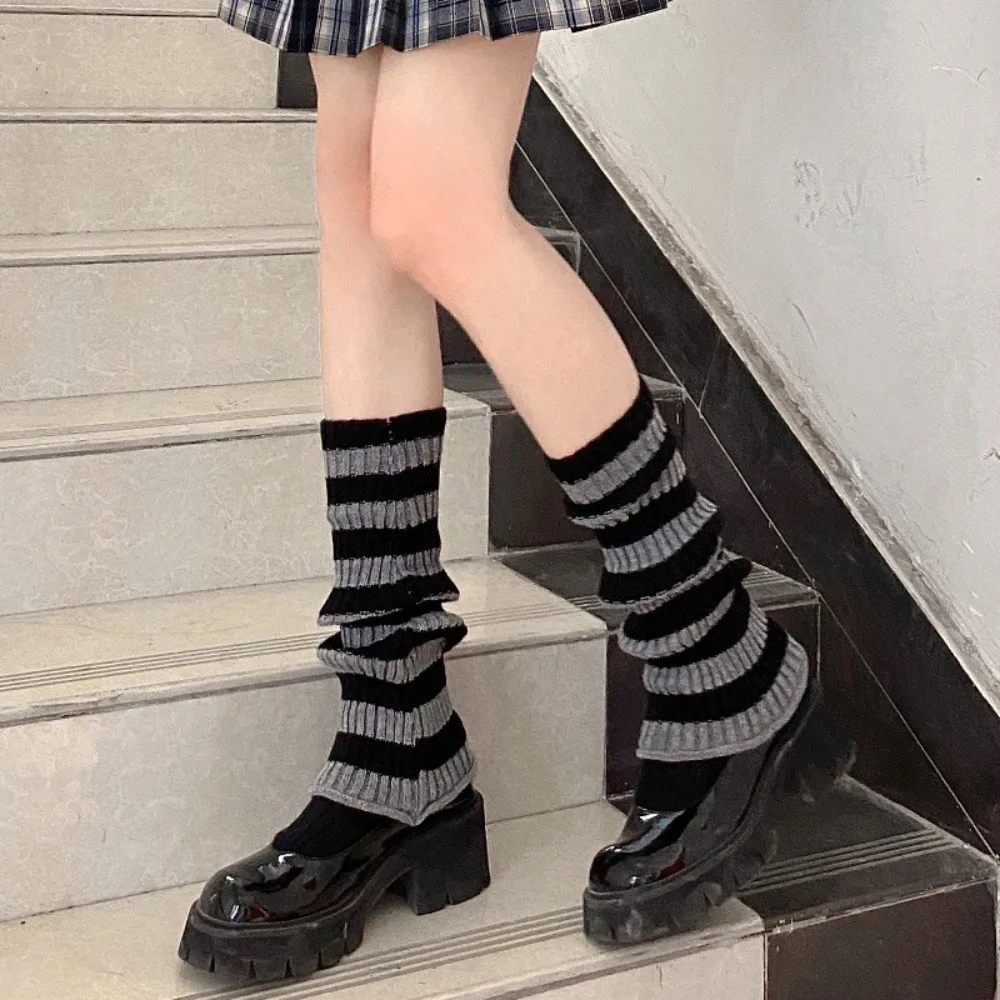 

Женские зимние гетры в полоску с пушистыми оборками в стиле Харадзюку, повседневные модные чехлы для ног, теплые Аксессуары для ног