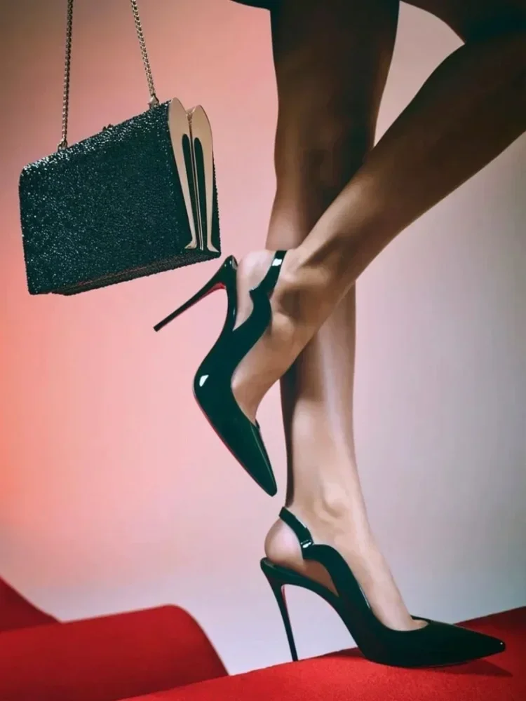 Новые остроконечные черные туфли телесного цвета на высоком каблуке женские