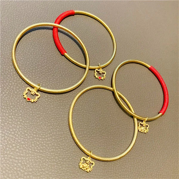 

the Little Tiger Pendant Inherits the Ancient Method of Copy 100% Real Gold 24k Frosted Red Rope Bracelet Women Don't Fade