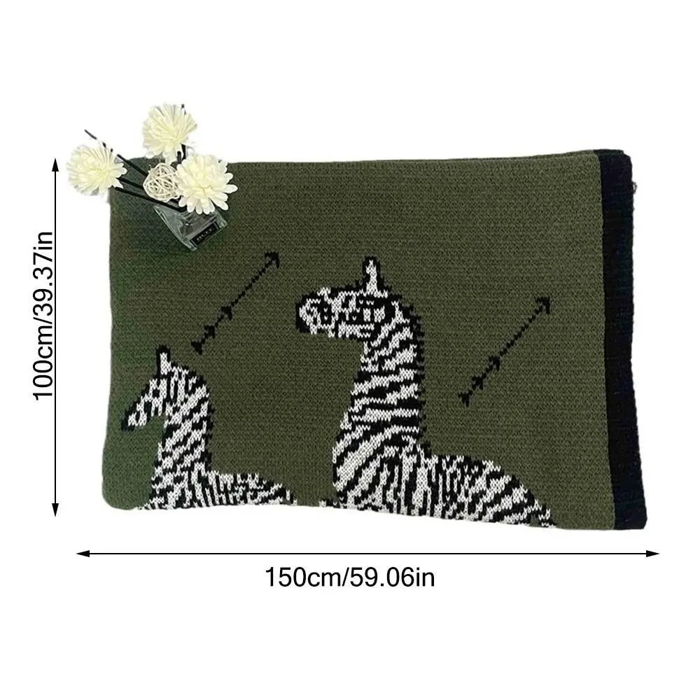 Винтажное вязаное одеяло в виде зебры мягкое уютное темно-зеленое легкое