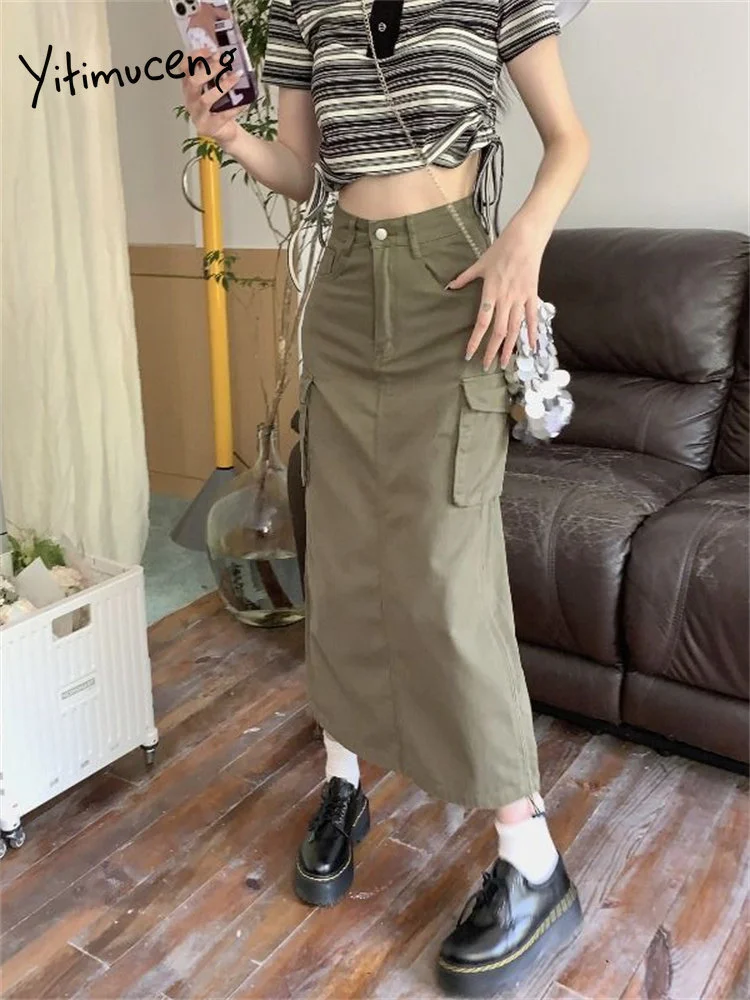 

Женская джинсовая юбка средней длины, с завышенной талией и карманами