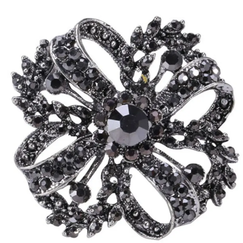 

Fashion Exquisite High-grade Alloy Rhinestone Black Hollow Flower Brooch Women's Clothing Accessories
