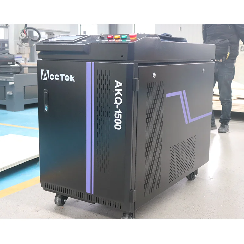 

Ручной лазерный пистолет для удаления ржавчины, лазерный очиститель поверхности с ЧПУ для краски автомобиля