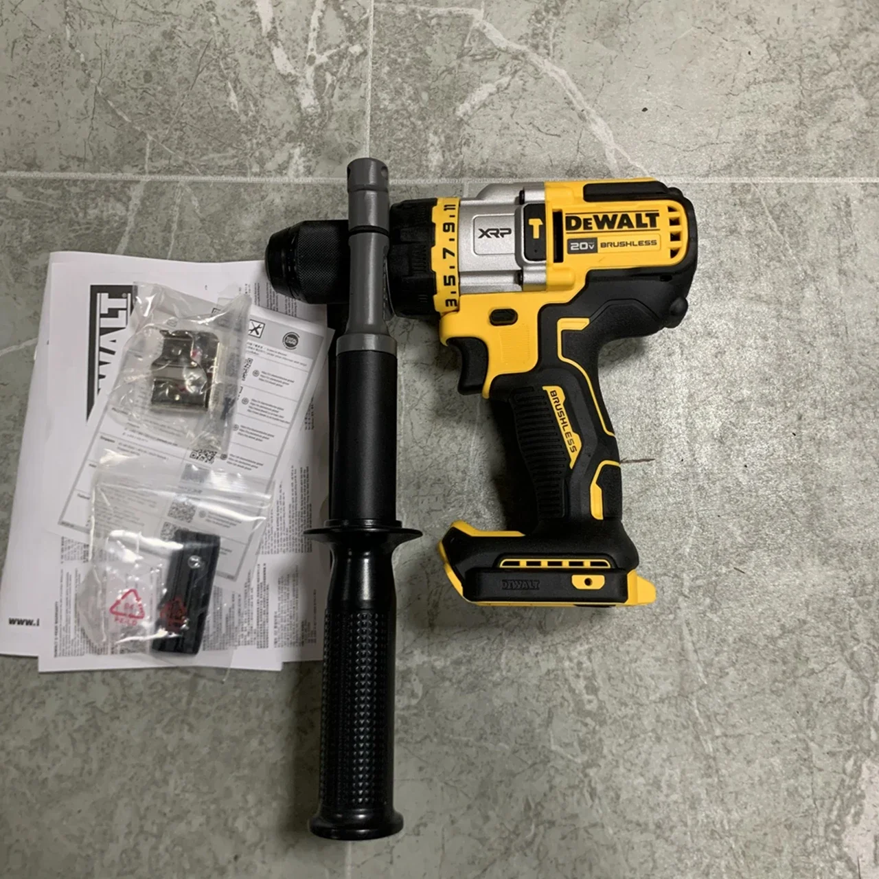 Dewalt DCD999 максимальное напряжение 20 в XR 1/2 дюйма