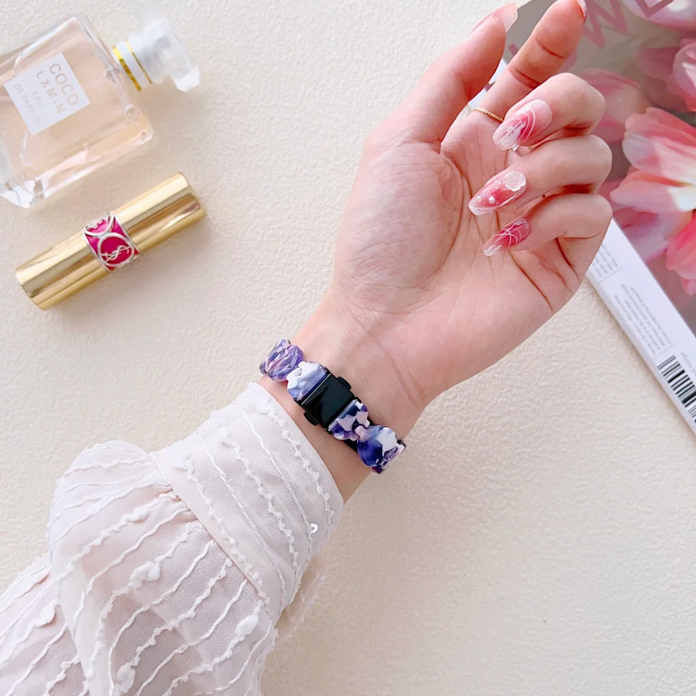 Heart Link Bracelet Series for Apple Watch Series Ultra 8 7 6 5 4 Se 3 Women Resin Strap for IWatch 49mm 41 45mm 42 44mm 38 40mm