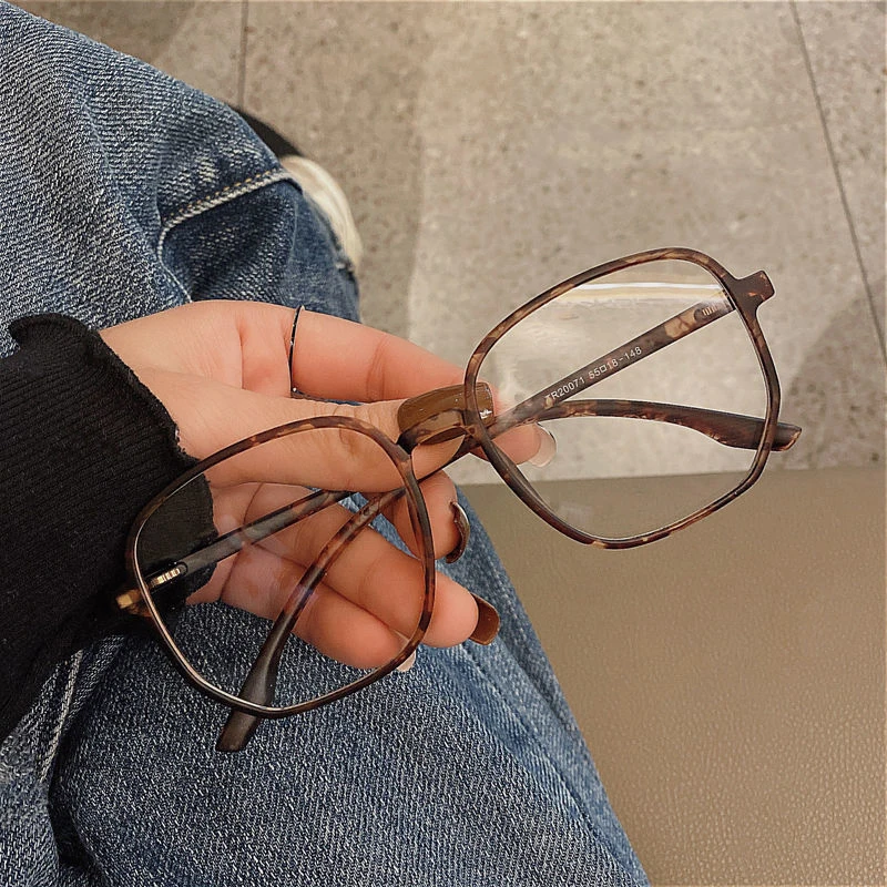 

Minus Diopter 0 -1.0 -1.5 -2.0 To -6.0 Finished Myopia Glasses Large Frame Men Women Shortsighted Eyeglasses Protection Eye