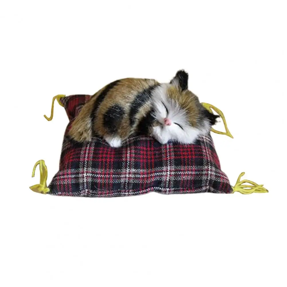 Миниатюрная статуэтка кошки из пластика