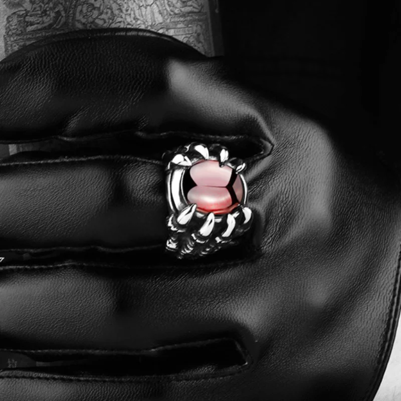 

Dragon Claw Vintage Punk Brother Extra Large Black Ruby Men's Alloy Cast Ring New Fashion Jewelry