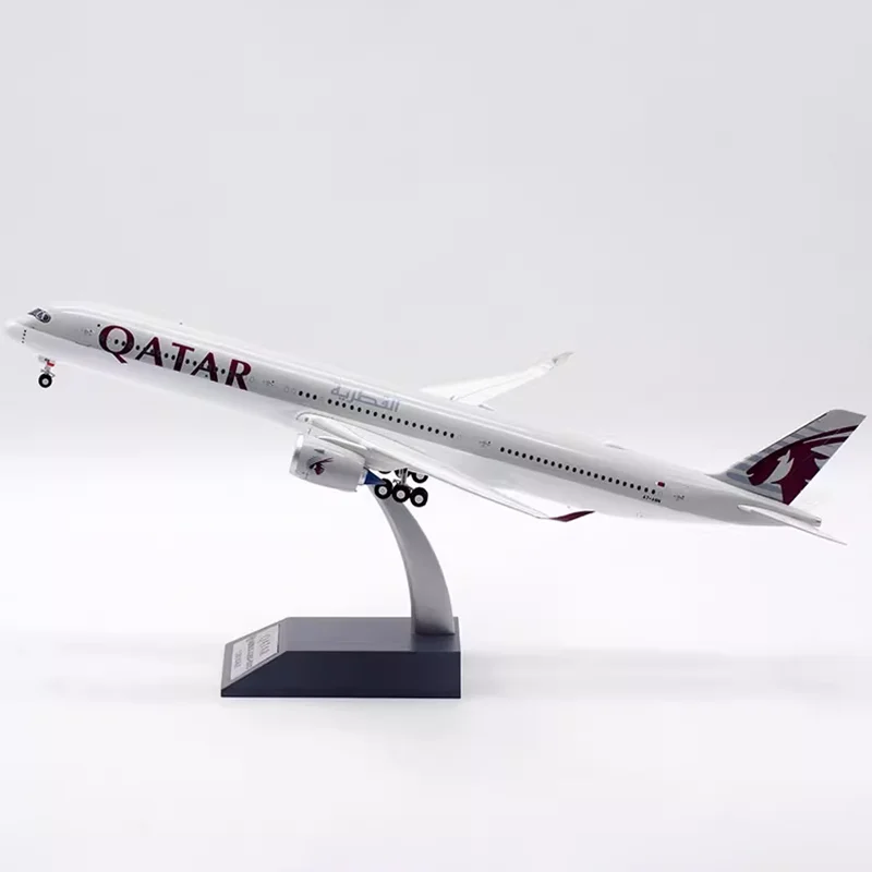 

Модель 1:200 из сплава и пластика под давлением