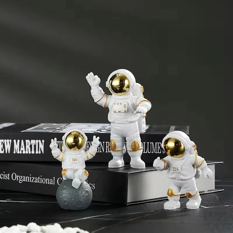 

Creative Figurine Miniatures Astronaut Home Decoration Livingroom Desk Decor Decorative Figures Figurine Astronaut Accessories