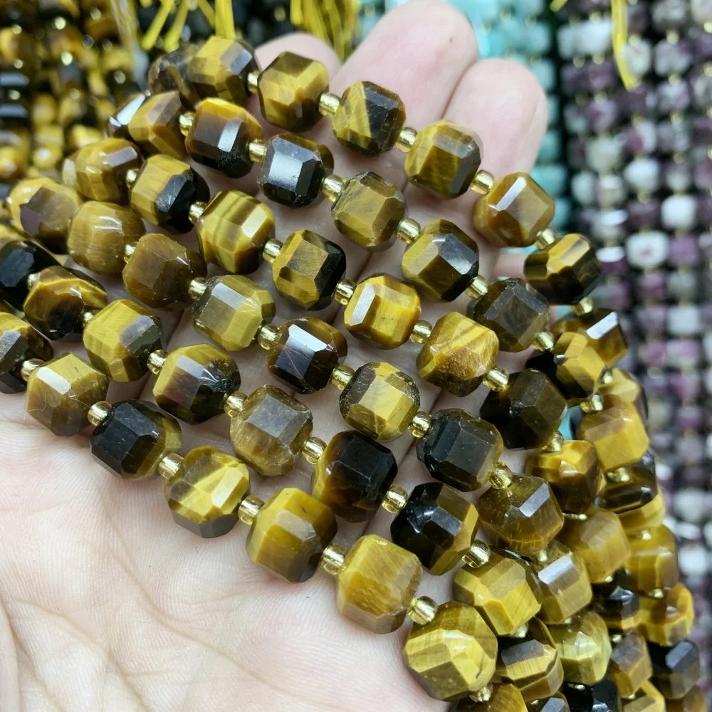 Натуральные бусины из агата 6-8 мм цвет в ассортименте