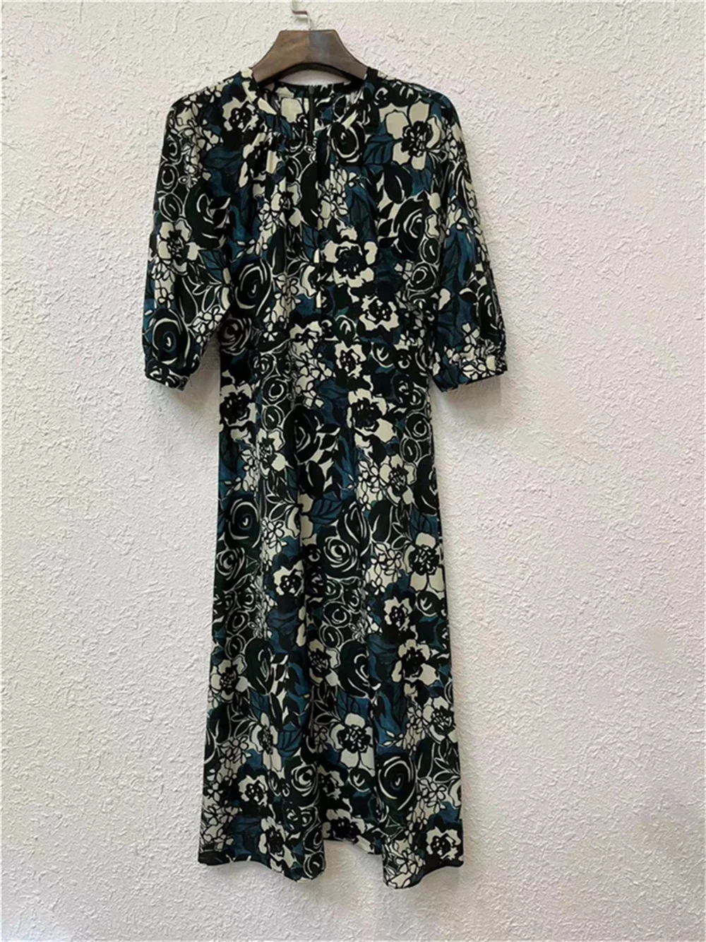 

100% Silk Women Short Sleeve Robe Floral Print O-neck Elegant Female Zipper Mid-calf Dress 2023 Early Autumn