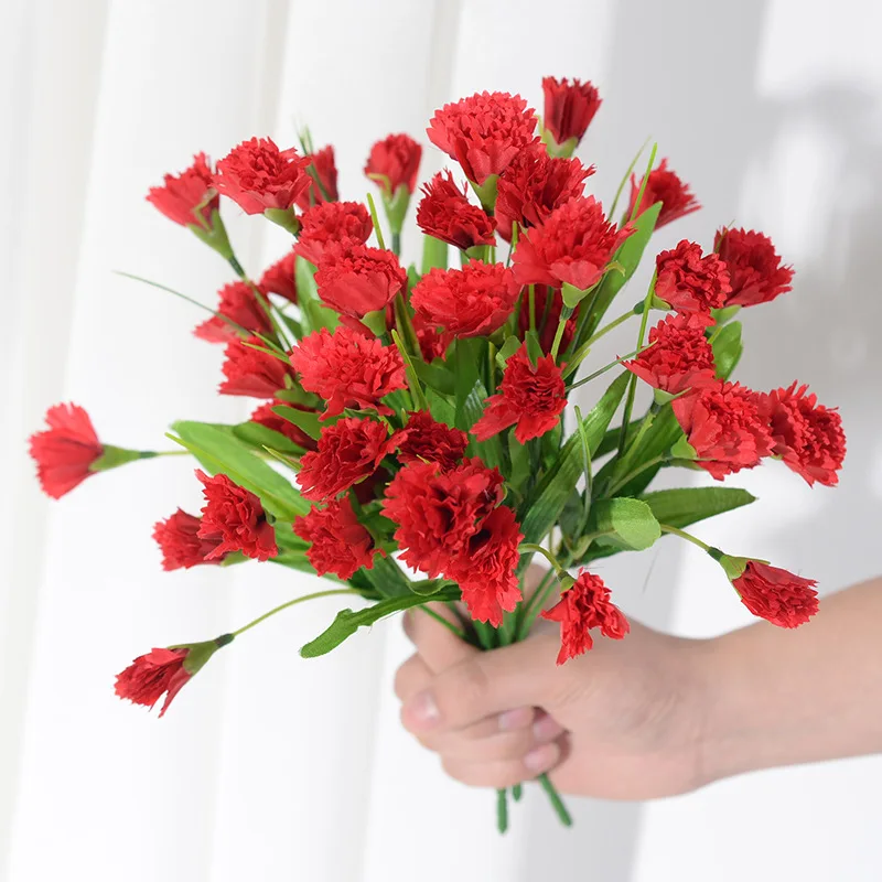 

Artificial Flowers 15 Heads Red Carnations Home Decoration Festive Wedding Arrangements Desktop Flower Arrangements Fake Flowers
