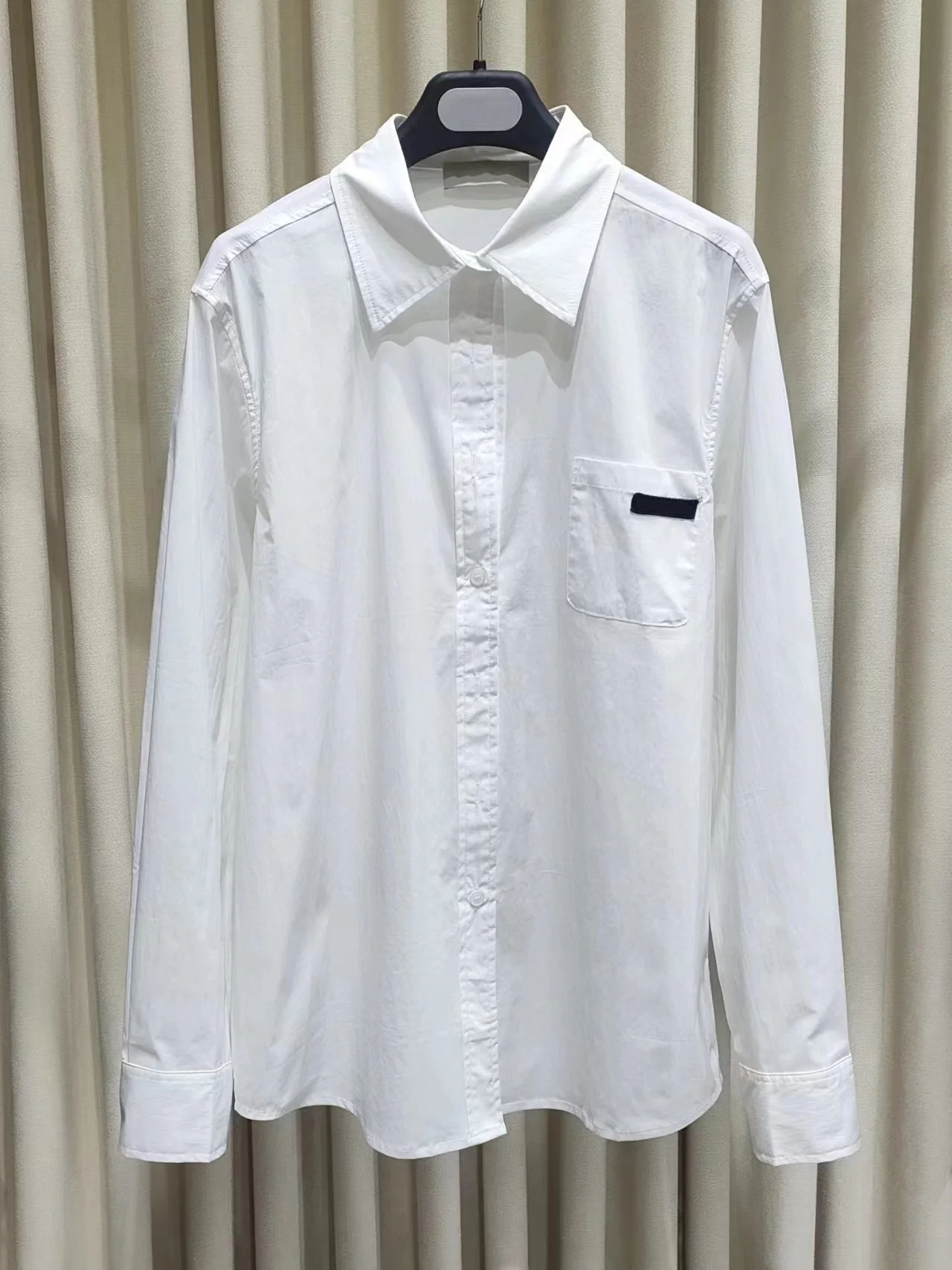 

2023 Early autumn new, casual long-sleeved white shirt, moderate version of the type of everything not pick people