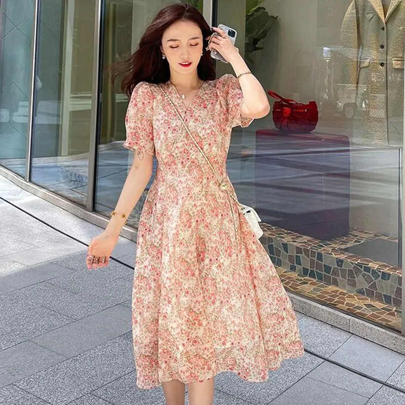 

692# 2022 Summer Korean Fashion Maternity Nursing Dress Floral Printed Chiffon Clothes Beach Bohemian Pregnancy Feeding Clothing