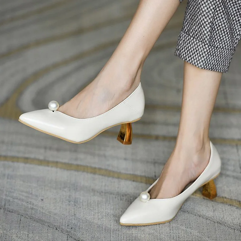 

Женские туфли-лодочки с острым носком, на высоком каблуке