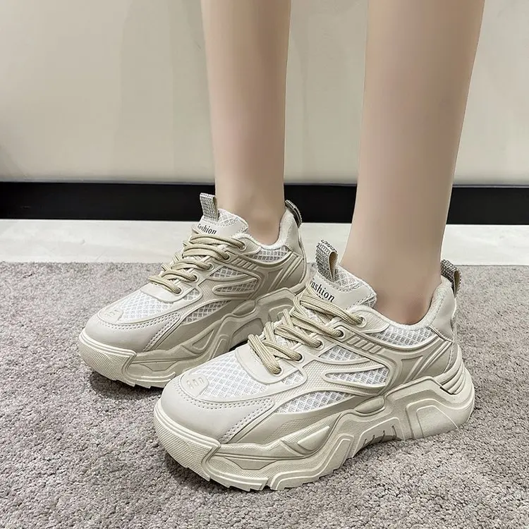 

Новинка Зима 2022, модная повседневная обувь, искусственная короткая плюшевая зимняя спортивная повседневная обувь с глубоким носком и кругл...