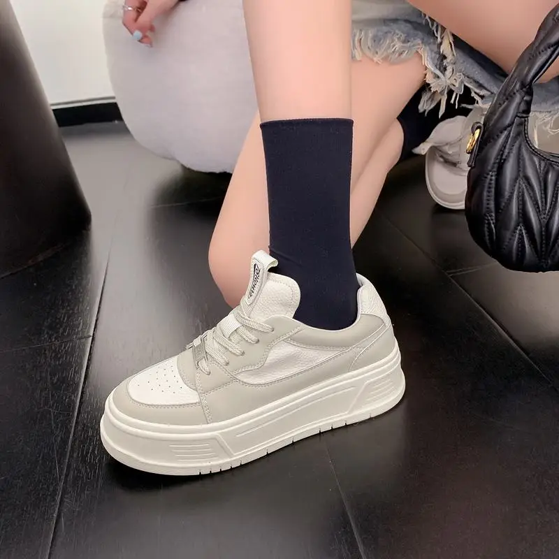 

Cross Tied Soft Genuine Leather Women Low Top Shoes Fashion Thick-soled Vulcanize Shoes Running Sneakers Easy To Walk