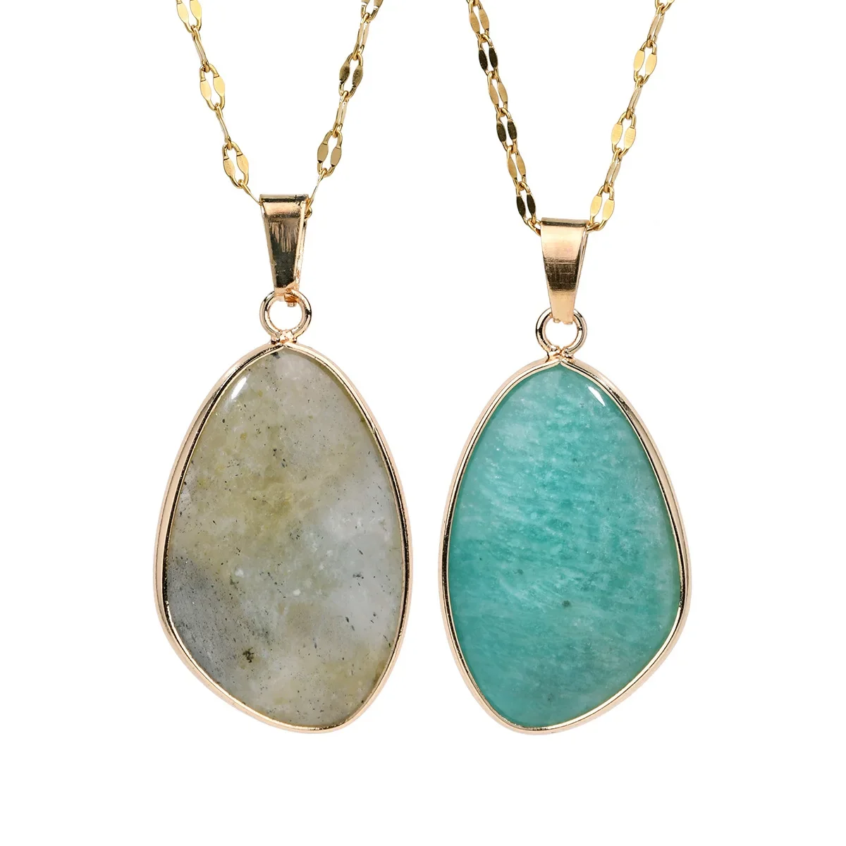 Женское колье-чокер с эффектом богемского ветра