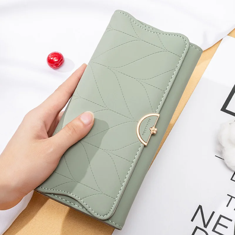 

2022 New Fashion Ladies Long Wallet PU Leather Solid Color Striped Coin Purse Zipper Folding Dark Buckle Women's Clutch