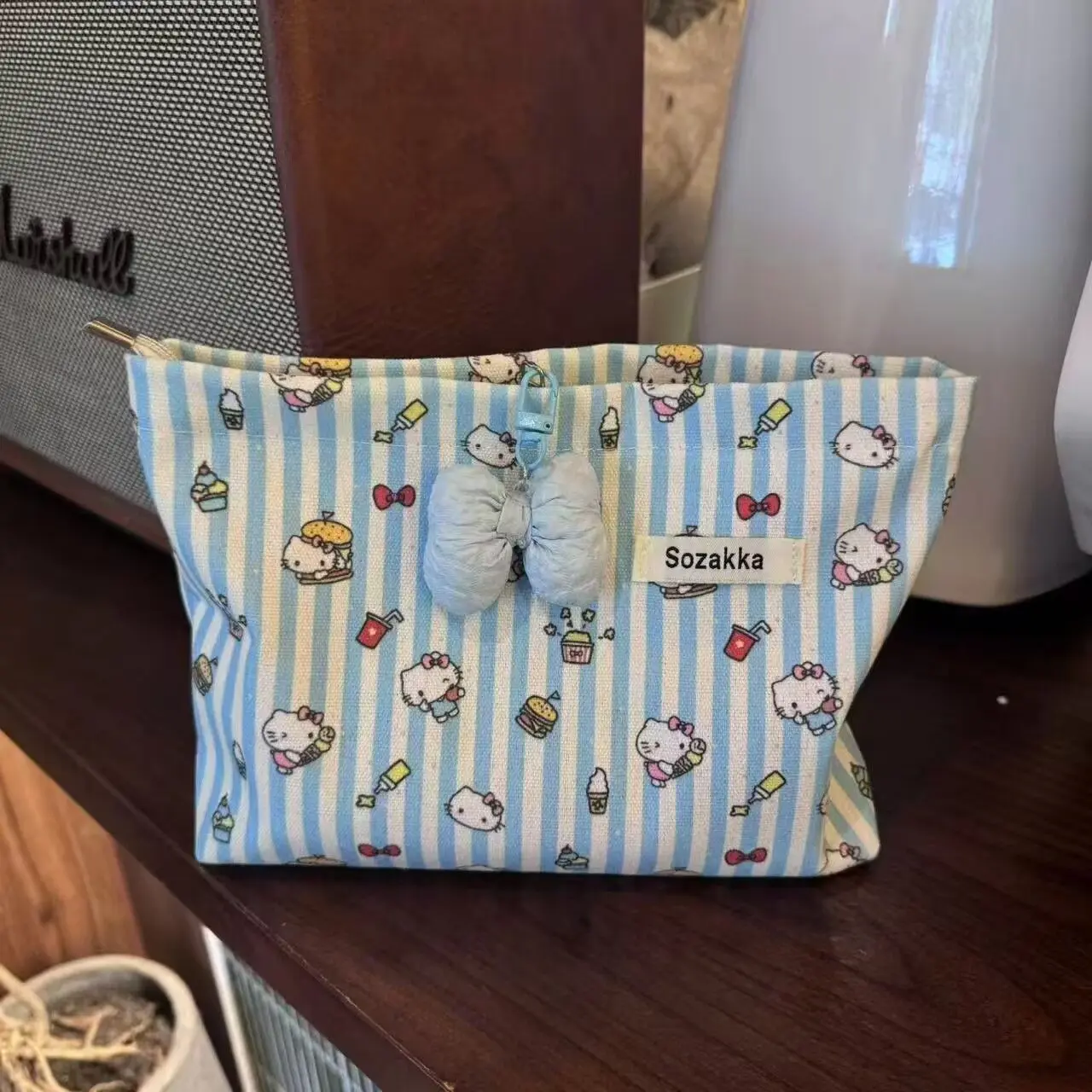 Большая вместительная косметичка с рисунком Hellos Kittys новая холщовая сумка для