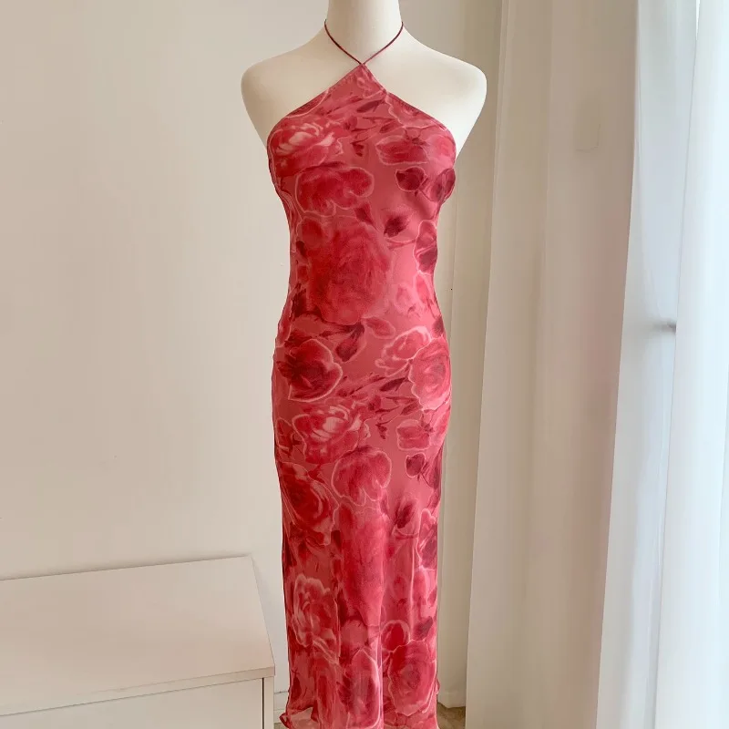 

Latest 2023 Sexy Red Sleeveless Neck-mounted Backless Halter Mini Dress for Women Dress