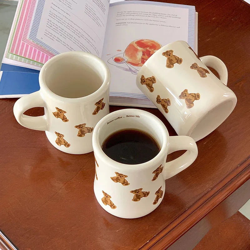 

Hand Painted Bear Ceramic Mug Creative Cute Modern Afternoon Tea Coffee Cup European Breakfast Desktop Milk Cups Home Decoration