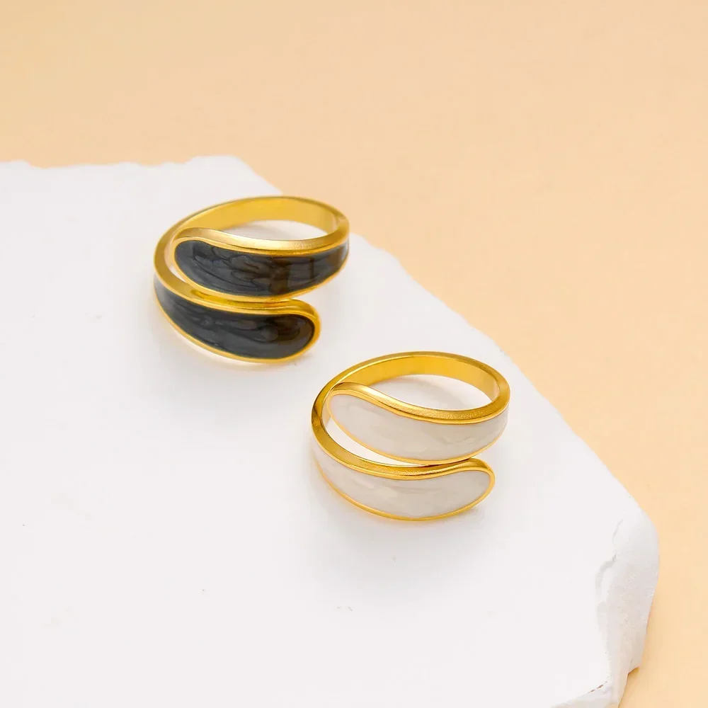 Кольцо женское витое из нержавеющей стали голубое и белое