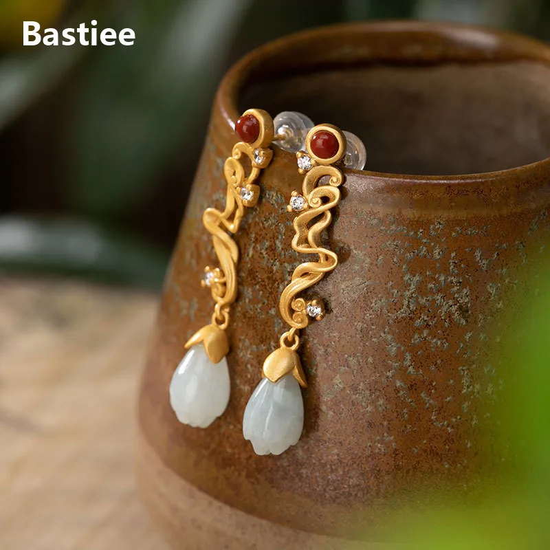 

Bastiee S925 Miao Sterling Silver Stud Earrings Fashion Gold Plated Natural Jade Auspicious Clouds Magnolia Pendientes Mujer