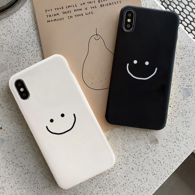 

GYKZ Fashion Simple Smile Face Couple Case For iphone 11 Pro 13 XS MAX XR X 7 12 8Plus Black White Silicone Phone Cover Soft Bag