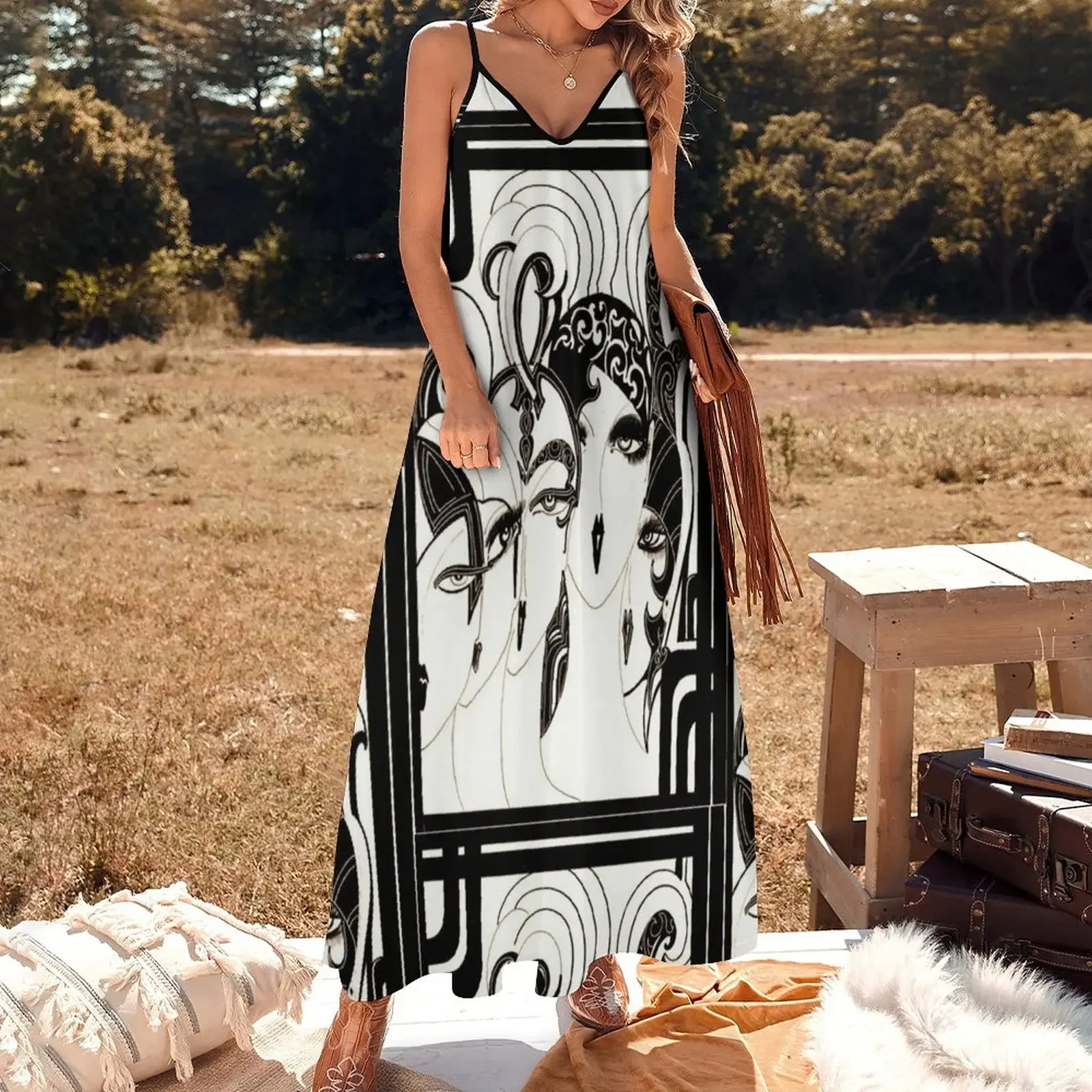 Платье без рукавов с принтом Дом арт-деко