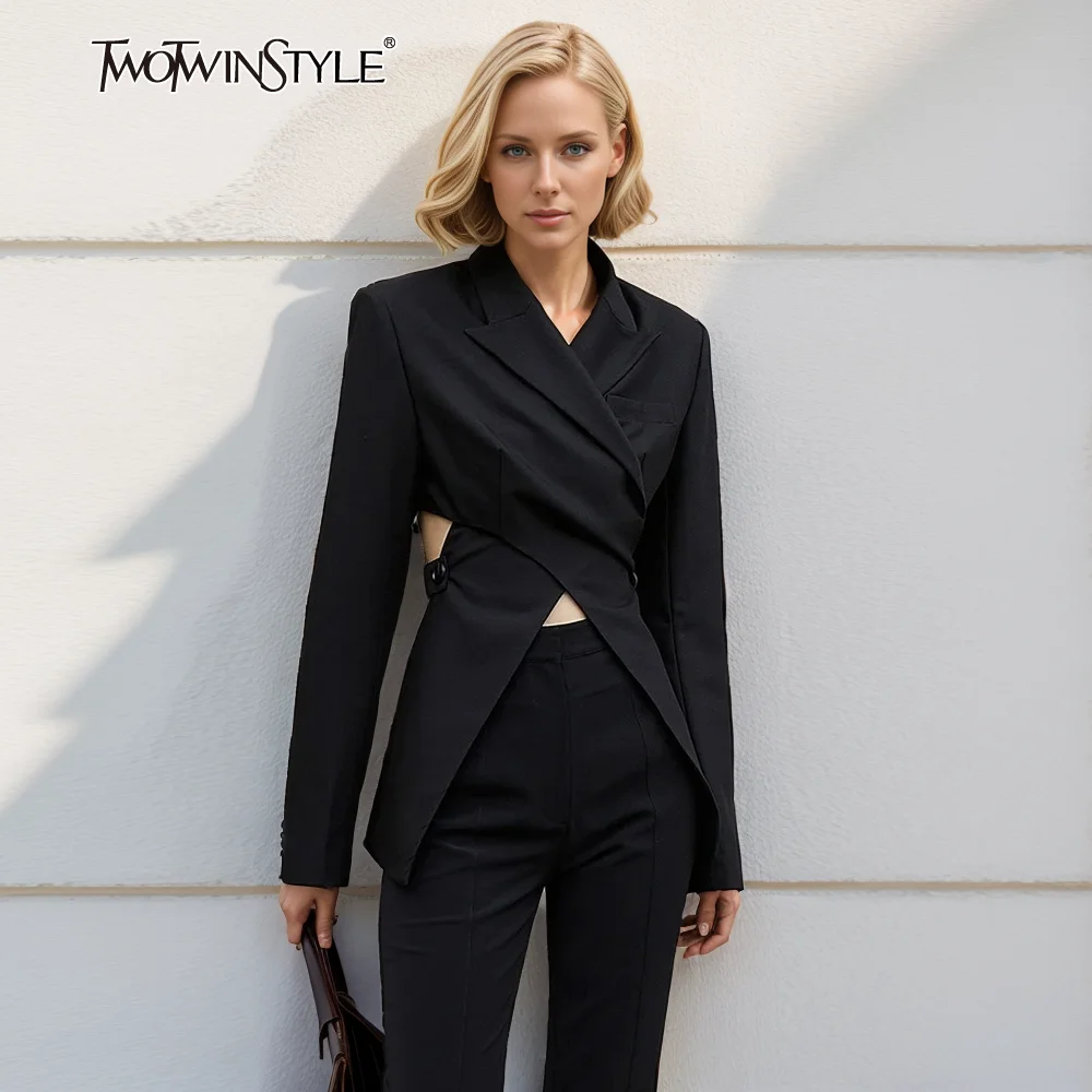 Женский пиджак TWOTWINSTYLE черный повседневный с отложным воротником и длинными