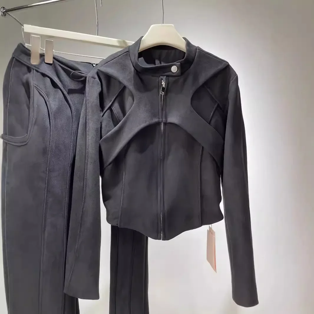 Винтажная замшевая кожаная куртка в стиле пикантной девушки дизайн мотоцикла