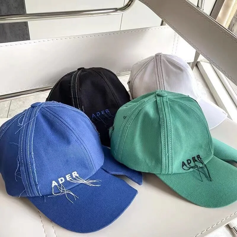 

INS 2023 Summer Hip Hop High Lrregular Cracking Cotton Solid Color Fringed Duck Tongue Baseball Cap For Men and Women Payment