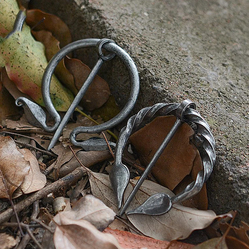 Коллекция 2022 Ретро технические элементы волнистый накидка с узлом булавка для