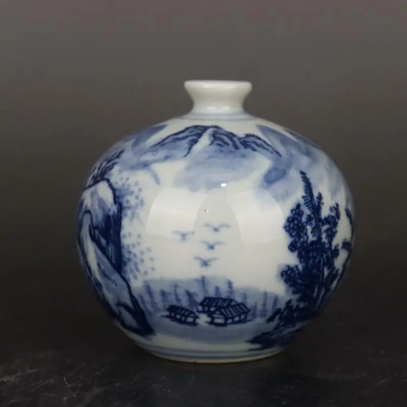 

Китайская сине-белая фарфоровая ваза Qing Qianlong с ландшафтным дизайном 3,15 дюйма