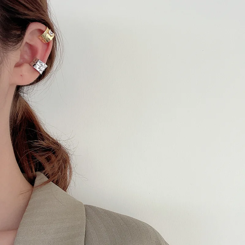 

Uglyless Asymmetrical Geometric 1pcs Unpierced Ear Clips Cool Girls Students Sparkly Zircons Crystals Earrings 925 Silver Brinco