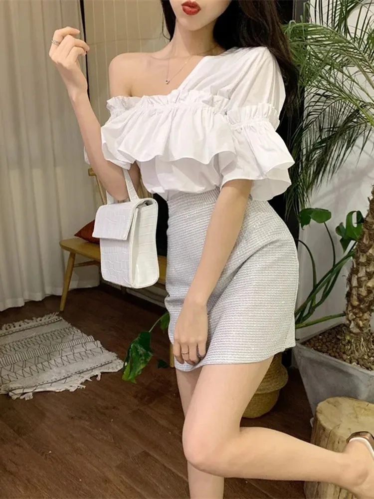 Женская блузка с коротким рукавом свободная Асимметричная пикантная в Корейском