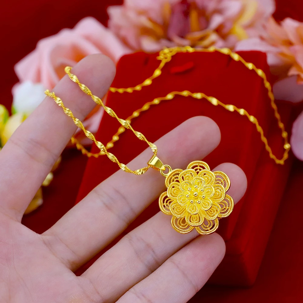 

Multi-layered Flowers Pendant with Wave Chain Women Jewelry Beautiful 18k Yellow Gold Filled Classic Pretty Girlfriend Gift