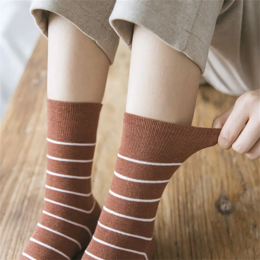

Pastel цветные длинные носки, теплые белые полосатые Резанные женские носки