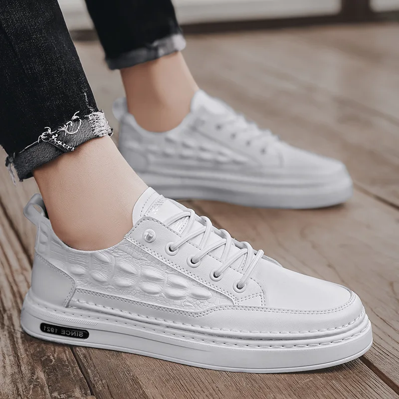 

Men Leather Casual Shoes Crocodile Print Men Board Shoes Lace Up Spring Autumn Flat Shoes Cool Leisure Sneakers Loafers