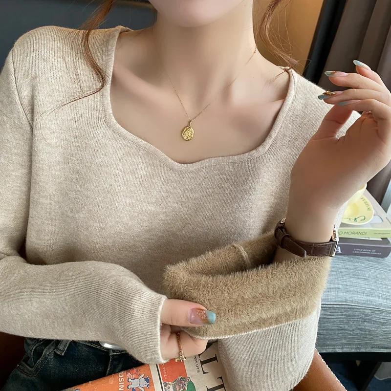 Женский трикотажный пуловер |