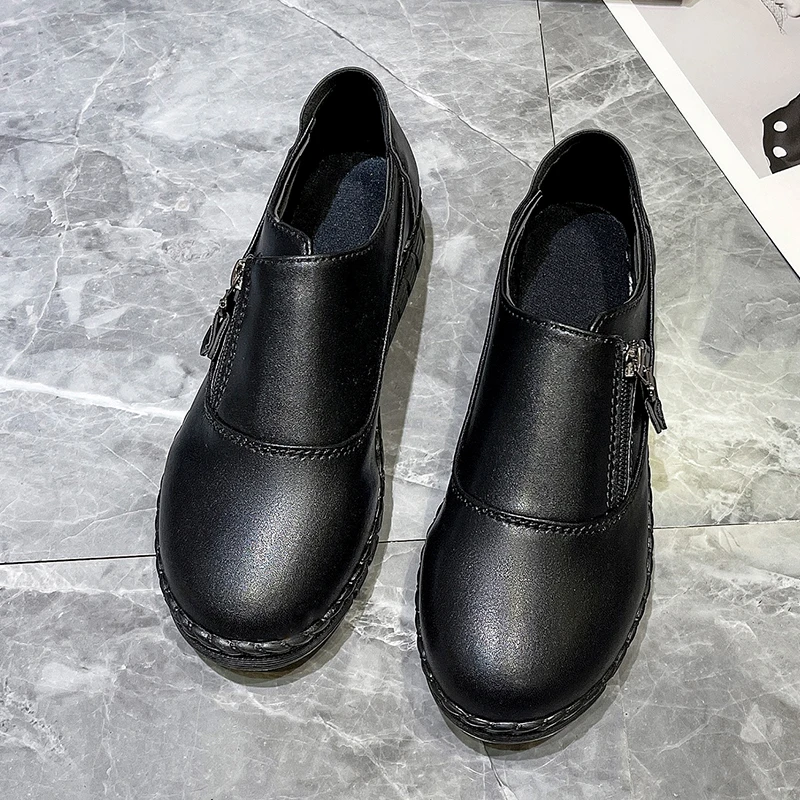 

The new spring and autumn fashion leather shoes middle-aged mother Ms. casual comfort soft bottom flat shoes large size