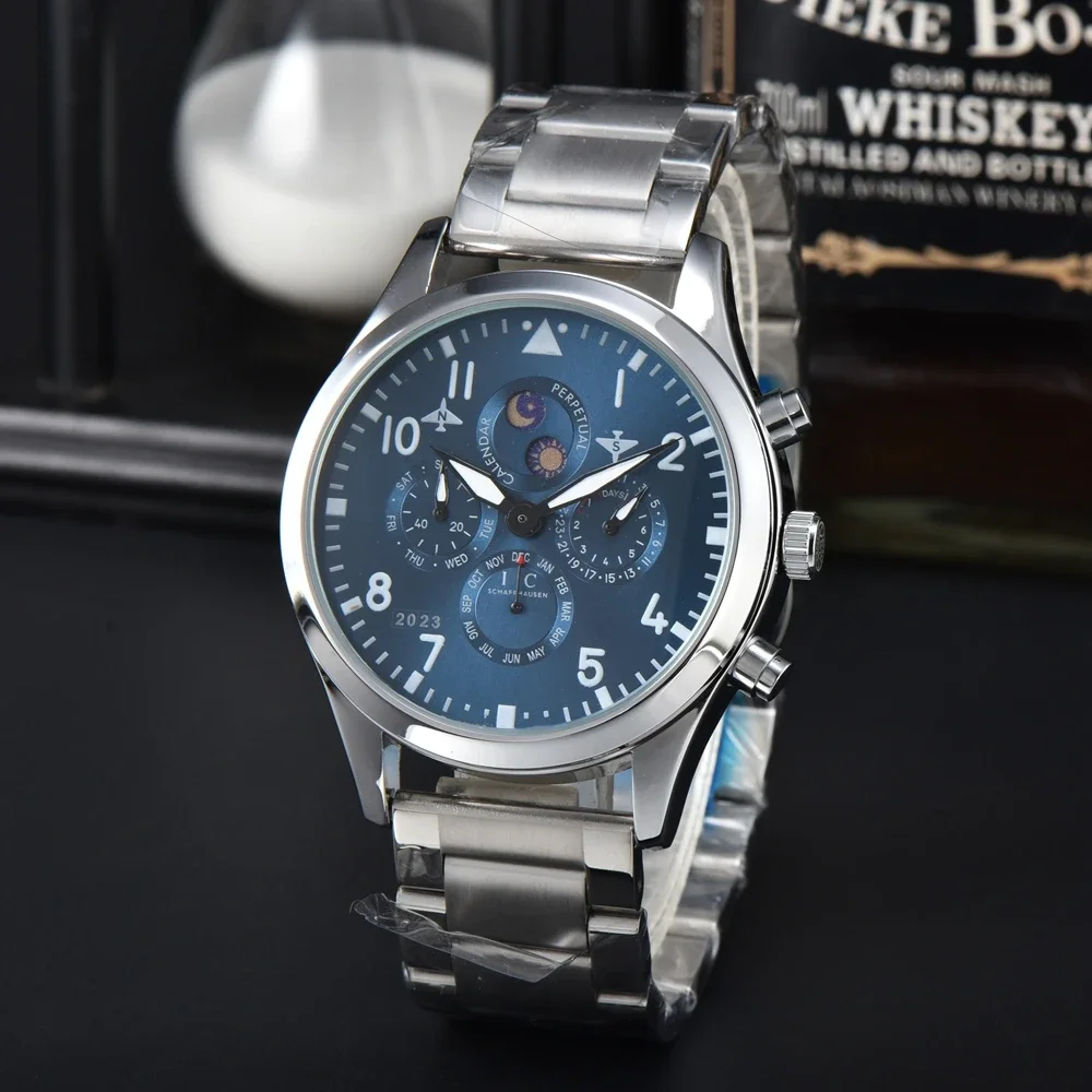 

2023 Top Original Luxury Brand AAA Pilot Chronograph Silver Case Mens Belt Multifunctional Quartz Chronograph Movement Watch