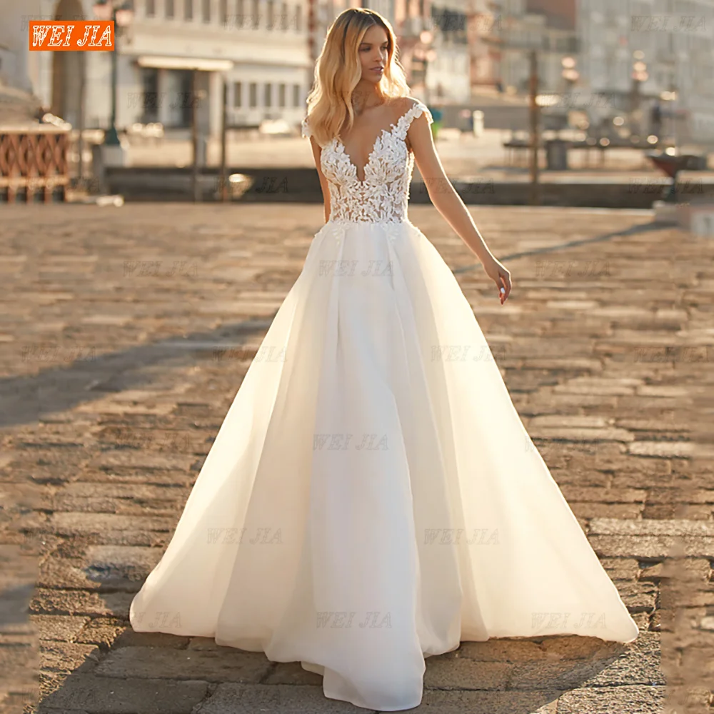 

Vintage Lace Appliques Wedding Dress 2022 A Line Sexy Illusion V Neck Cap Sleeve Button Back Tulle Bridal Gown Vestidos De Novia