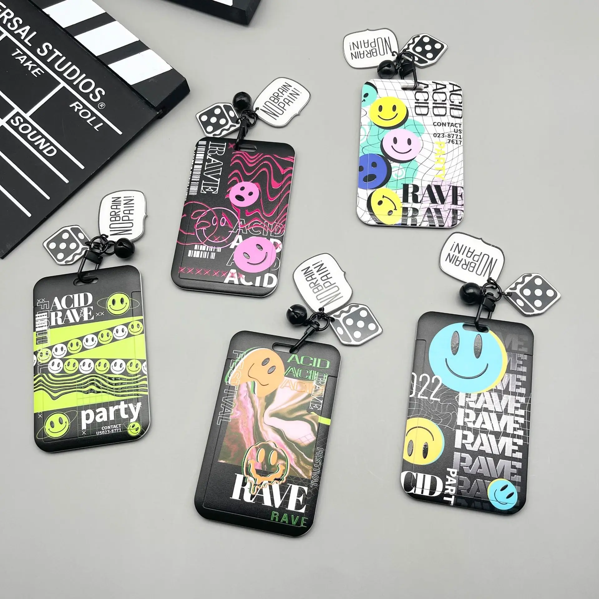 

Cartoon Trendy Smiley Face Card Set ID Card Credit Card Holder Student ID Card Bus Card ABS Plastic Key Chain Card Cover